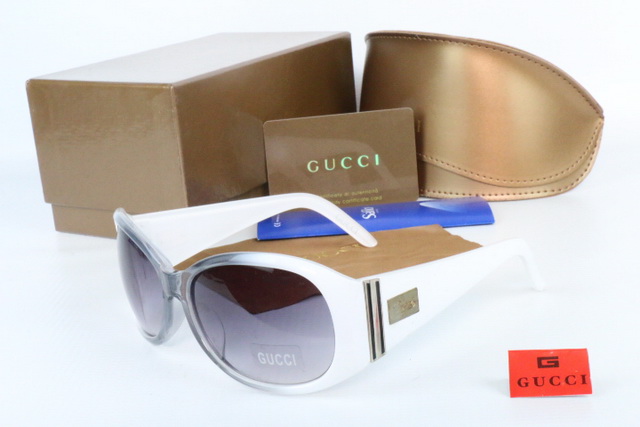 GUCCl Boutique Sunglasses 092